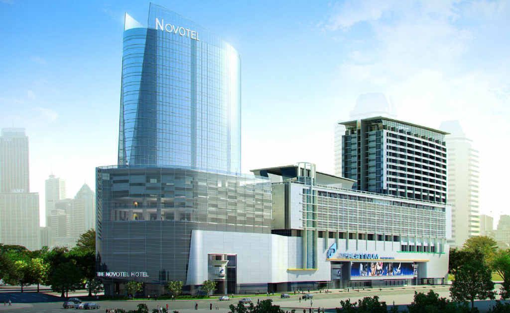 SHOP TILL YOU DROP: Platinum Fashion Mall. SHOP TILL YOU DROP: Platinum Fashion Mall.